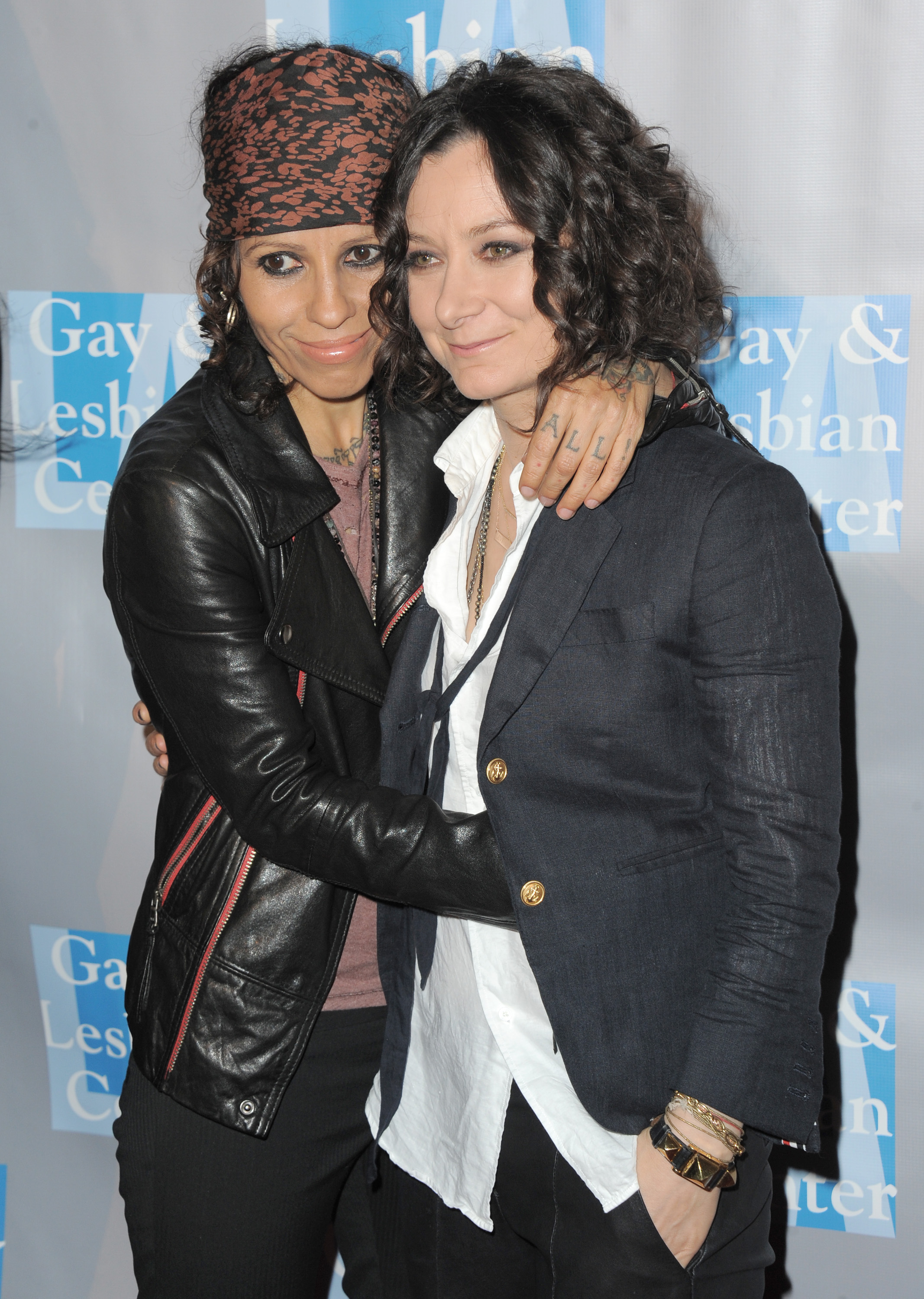 Sara Gilbert And Linda Perry Facts About Their Relationship