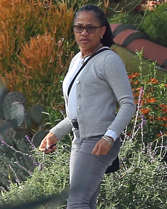 Meghan Markle's Mom Doria Ragland Spotted on Solo Outing: Photos ...