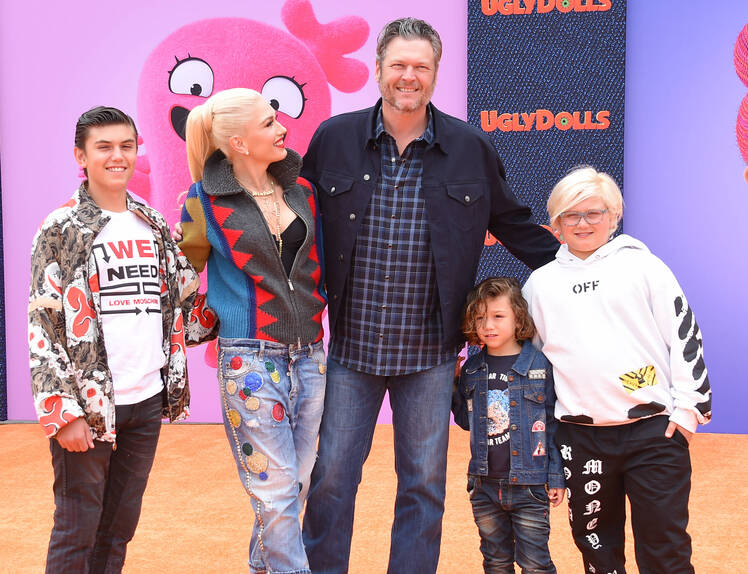 ellen-degeneres-blake-shelton-gwen-stefani-proposal