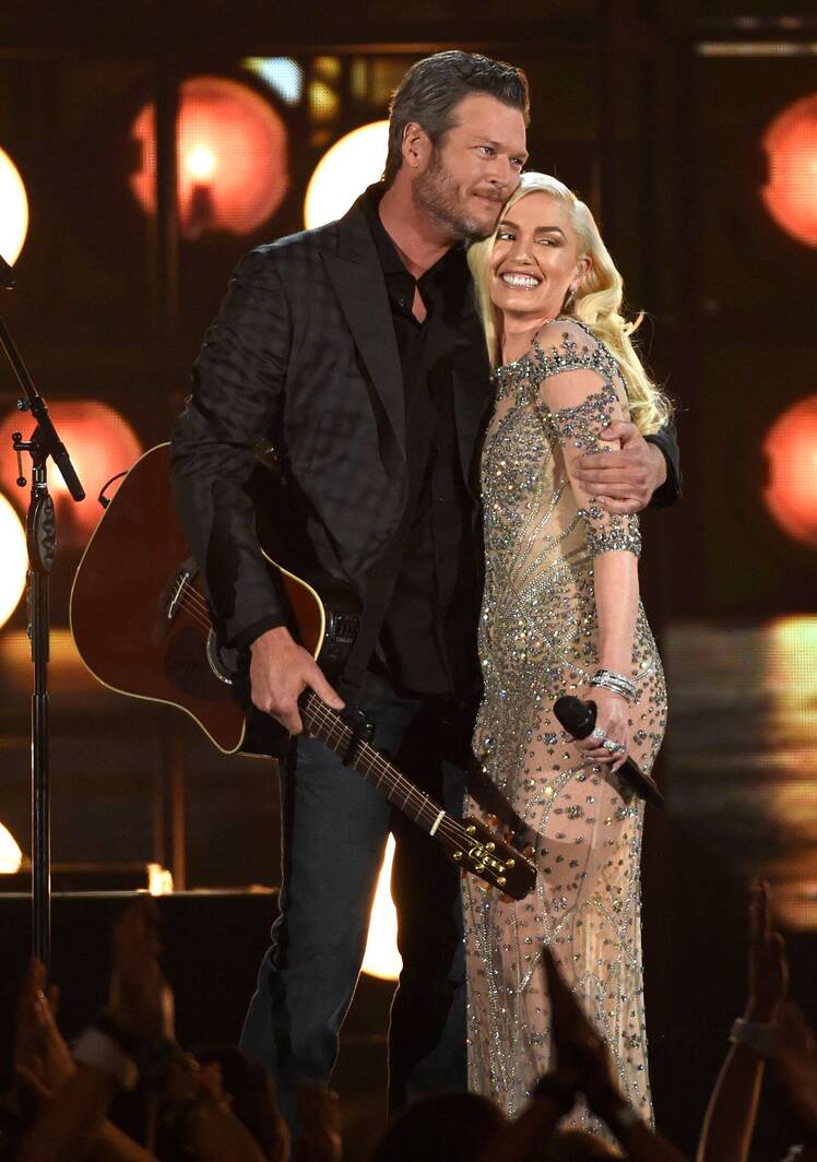 blake-shelton-gwen-stefani-grammys
