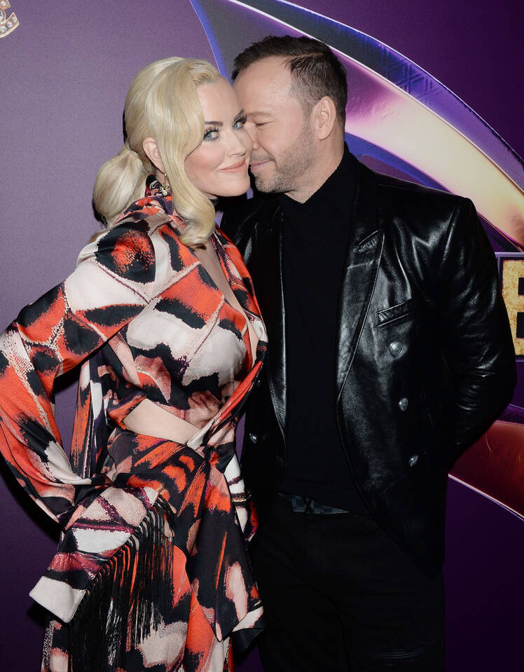 donnie-wahlberg-jenny-mccarthy-the-masked-singer
