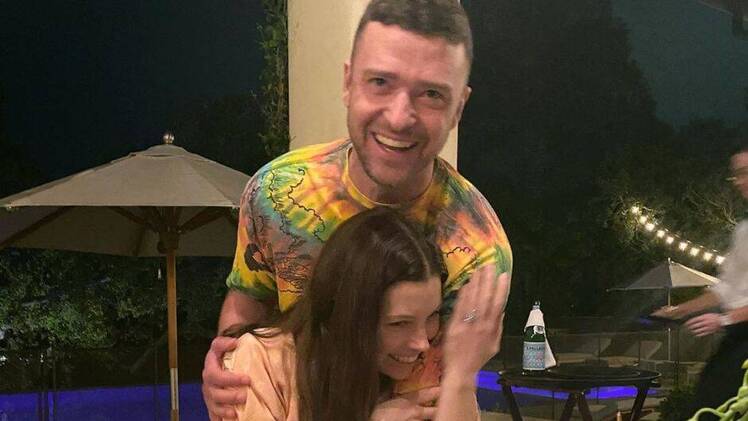 Justin-Timberlake-Throws-Pajama-Party-Birthday-Celebration-for-Jessica-Biel