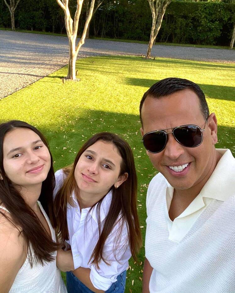 Alex Rodriguez and kids