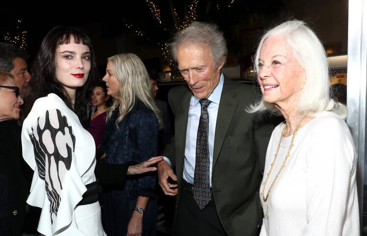 clint-eastwoods-grandchildren-meet-the-actors-brood-of-grandkids