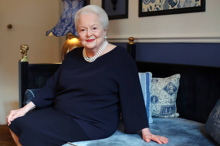 olivia de havilland dead