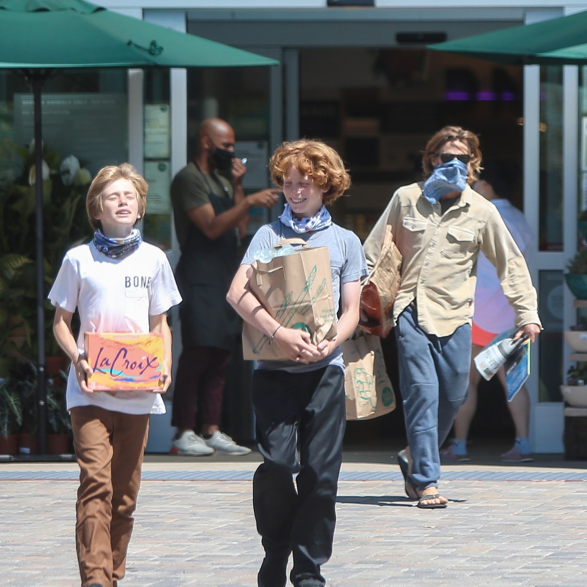 Julia Roberts Husband Danny Moder And Kids Spotted On Rare Outing