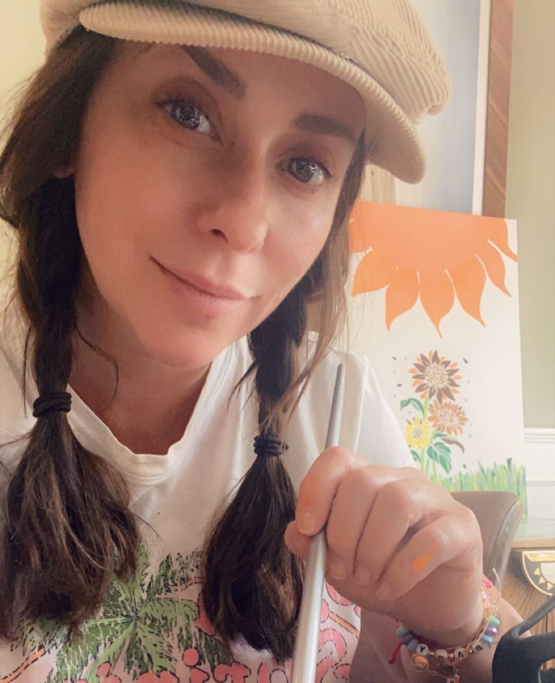 Jennifer Love Hewitt Takes Great Pics See Her Most Gorgeous Selfies