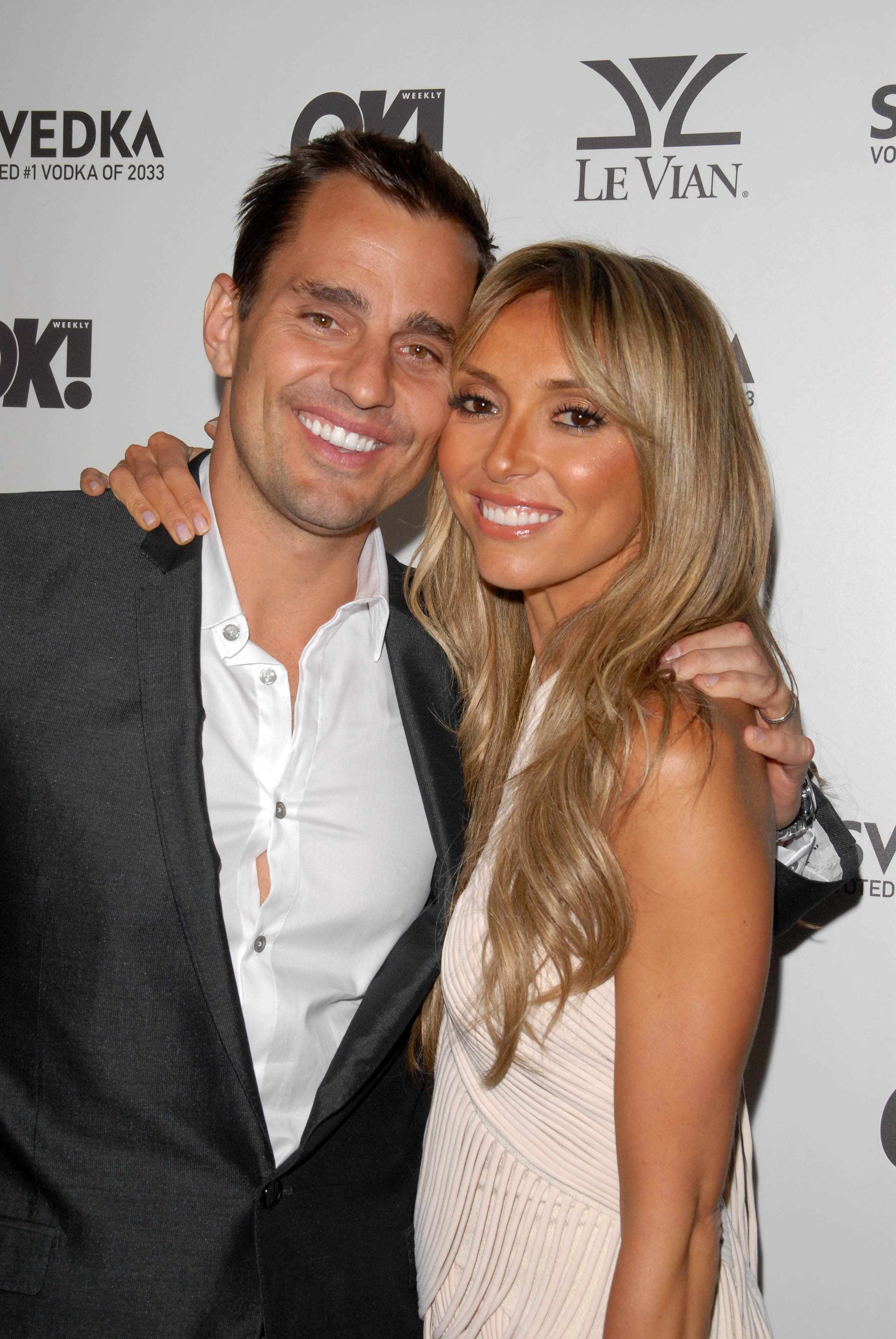 Giuliana Rancic Is Totally Enamored By Husband Bill05 ?fit=2100%2C3137