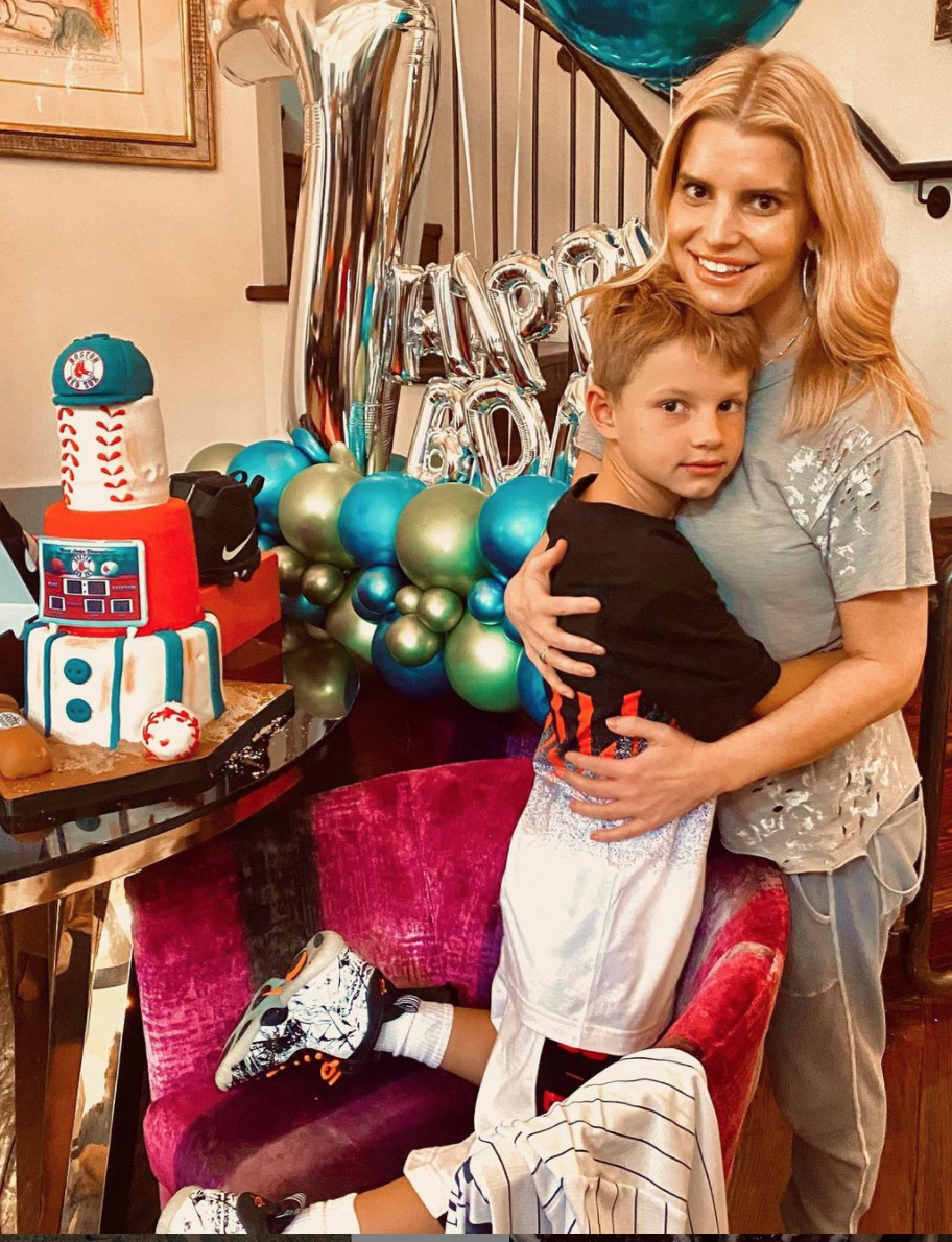 Jessica Simpson's Kids Look So Much Like Her in Sweet Photos - Parade