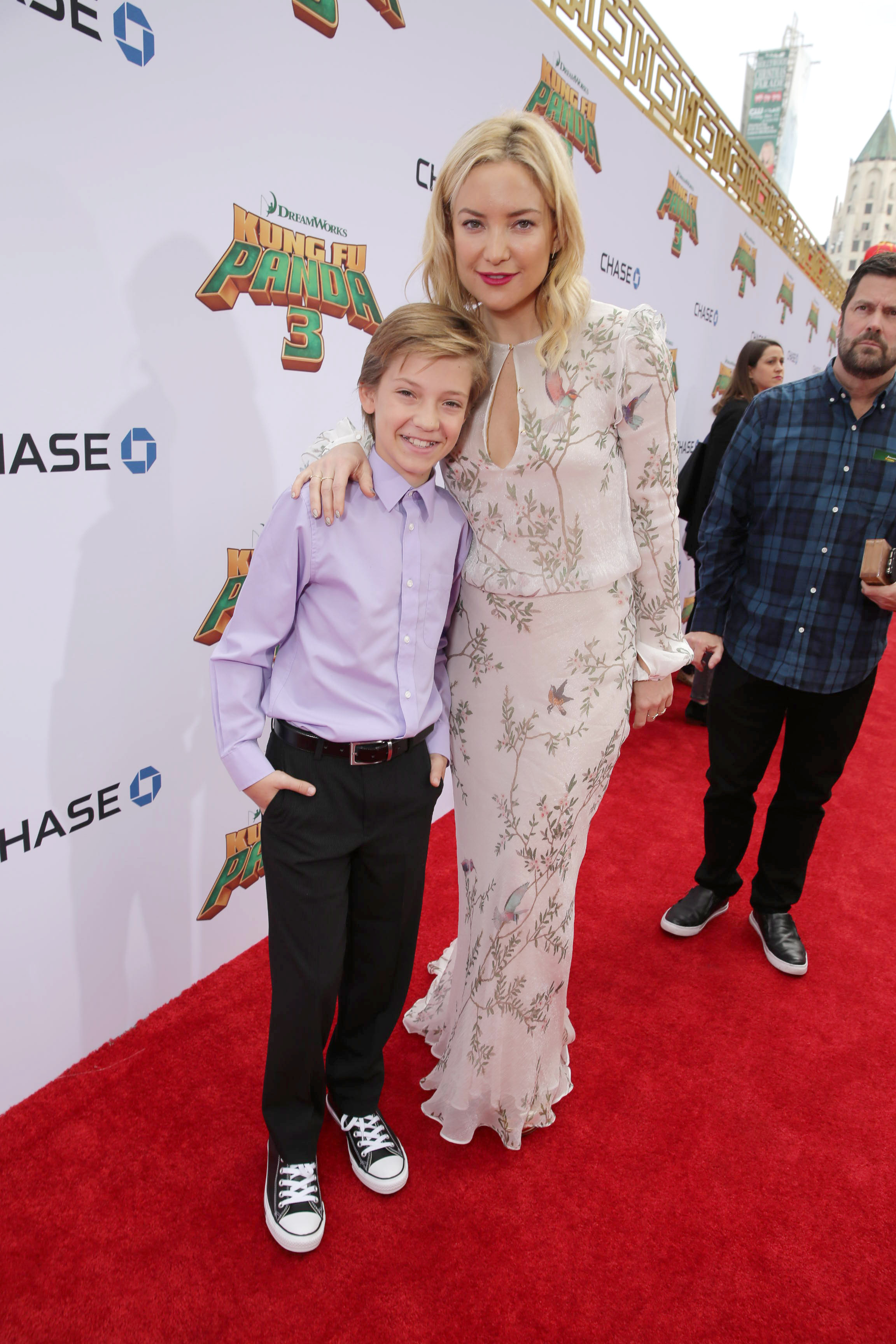 Kate Hudson's 17-Year-Old Son Ryder Stepped Out on the Red Carpet Wearing  All Black and Chucks