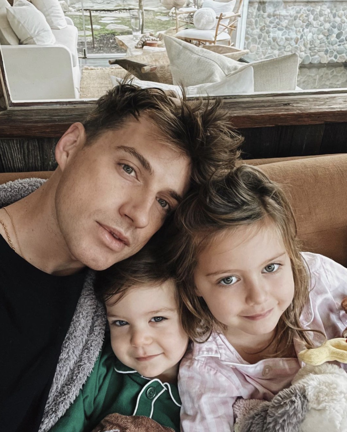 Nate Berkus Jeremiah Brent Kids Photos Of Poppy And Oskar Closer Weekly   Nate Berkus Jeremiah Brent Kids Photos Of Poppy And Oskar 2 