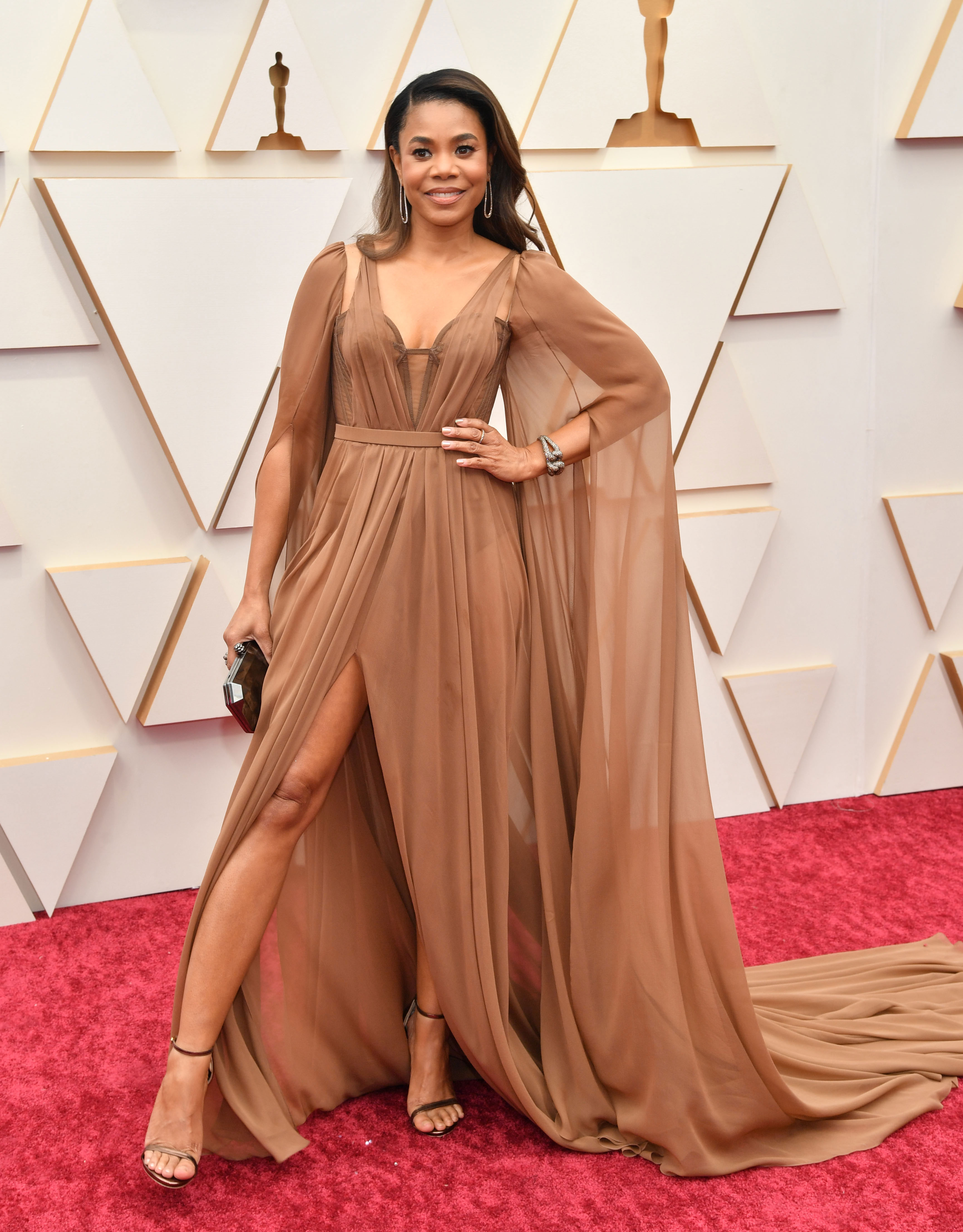 Photos from 2022 Oscars Red Carpet Fashion