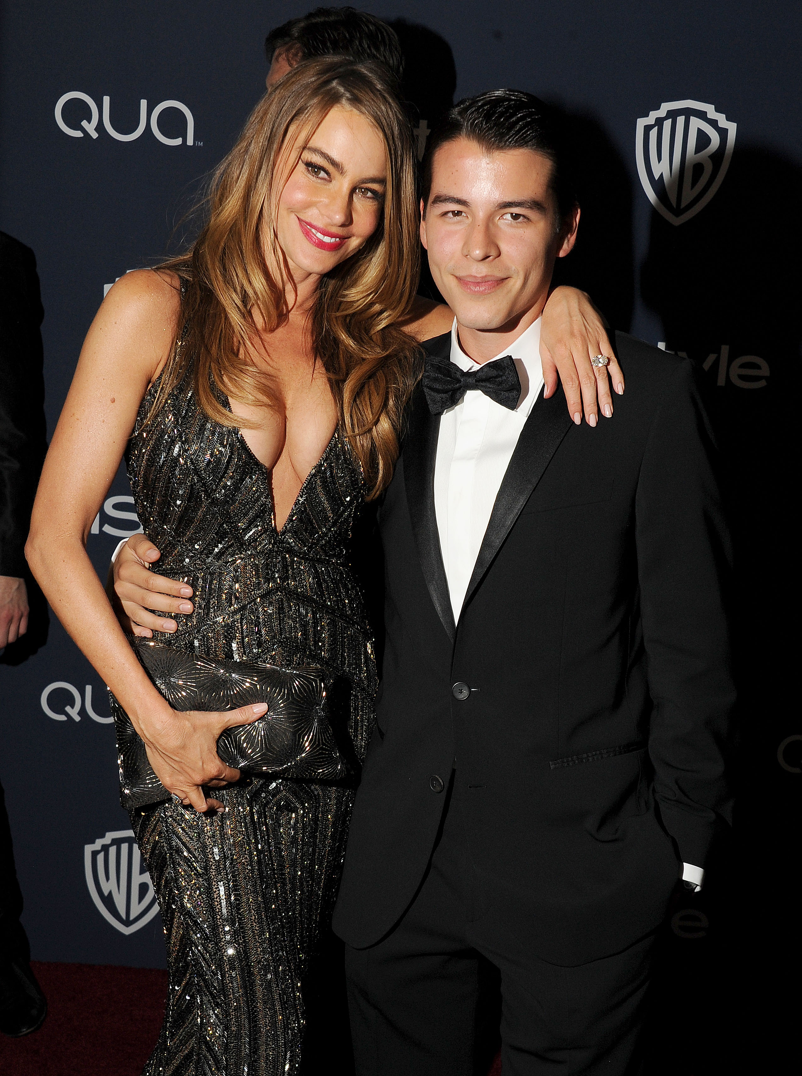 Sofia vergara and her son manolo gonzalez hi-res stock photography and  images - Alamy