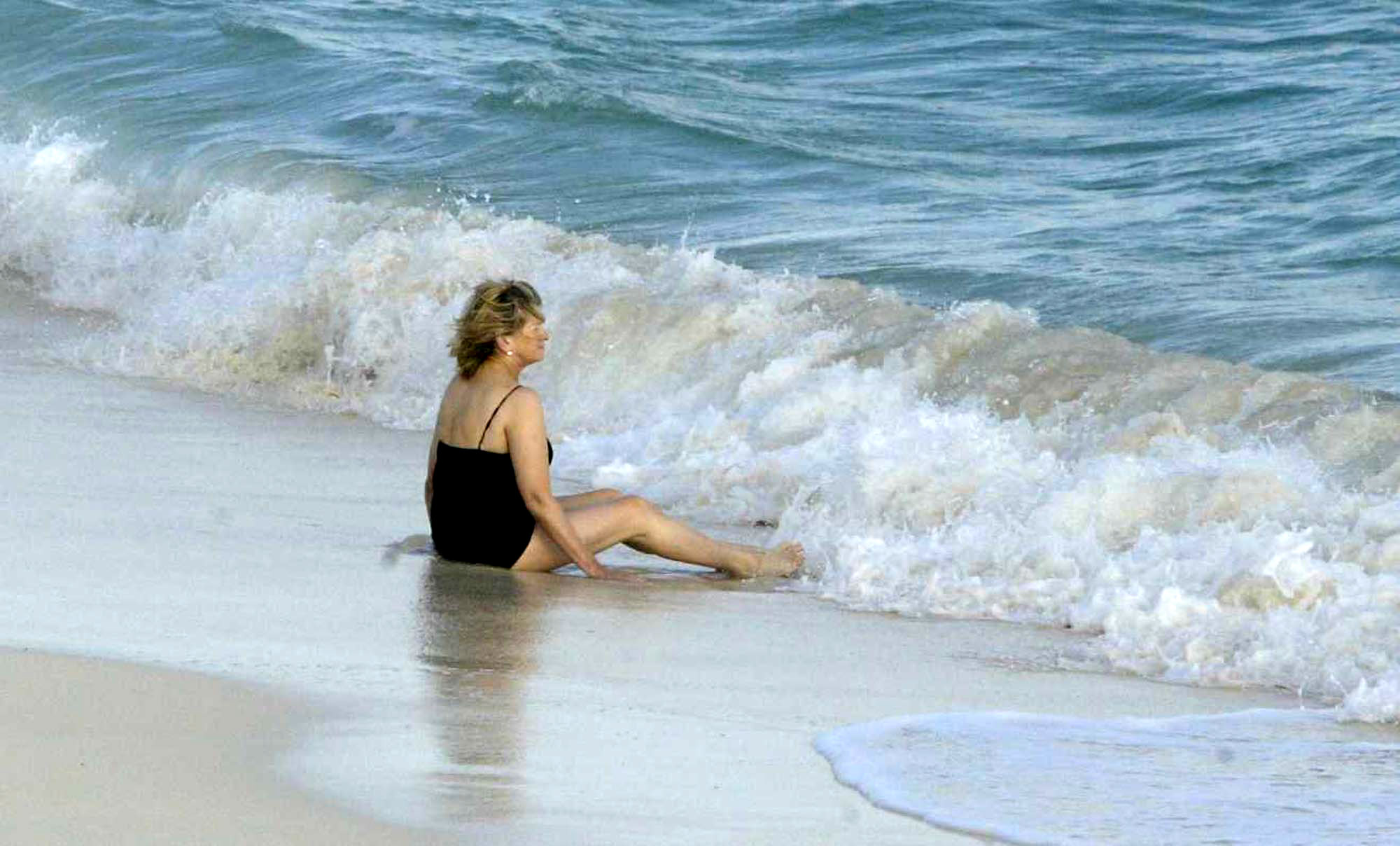 Martha Stewart 2-piece Boardwalk Stripe and La Dolce Vita Beach