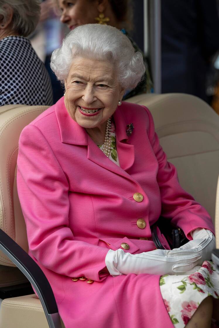 What Is Wrong With Queen Elizabeth? Under 'Medical Supervision'