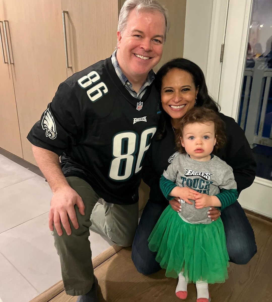 Savannah Guthrie, Family Cheer on Philadelphia Eagles' Big Win: Photos