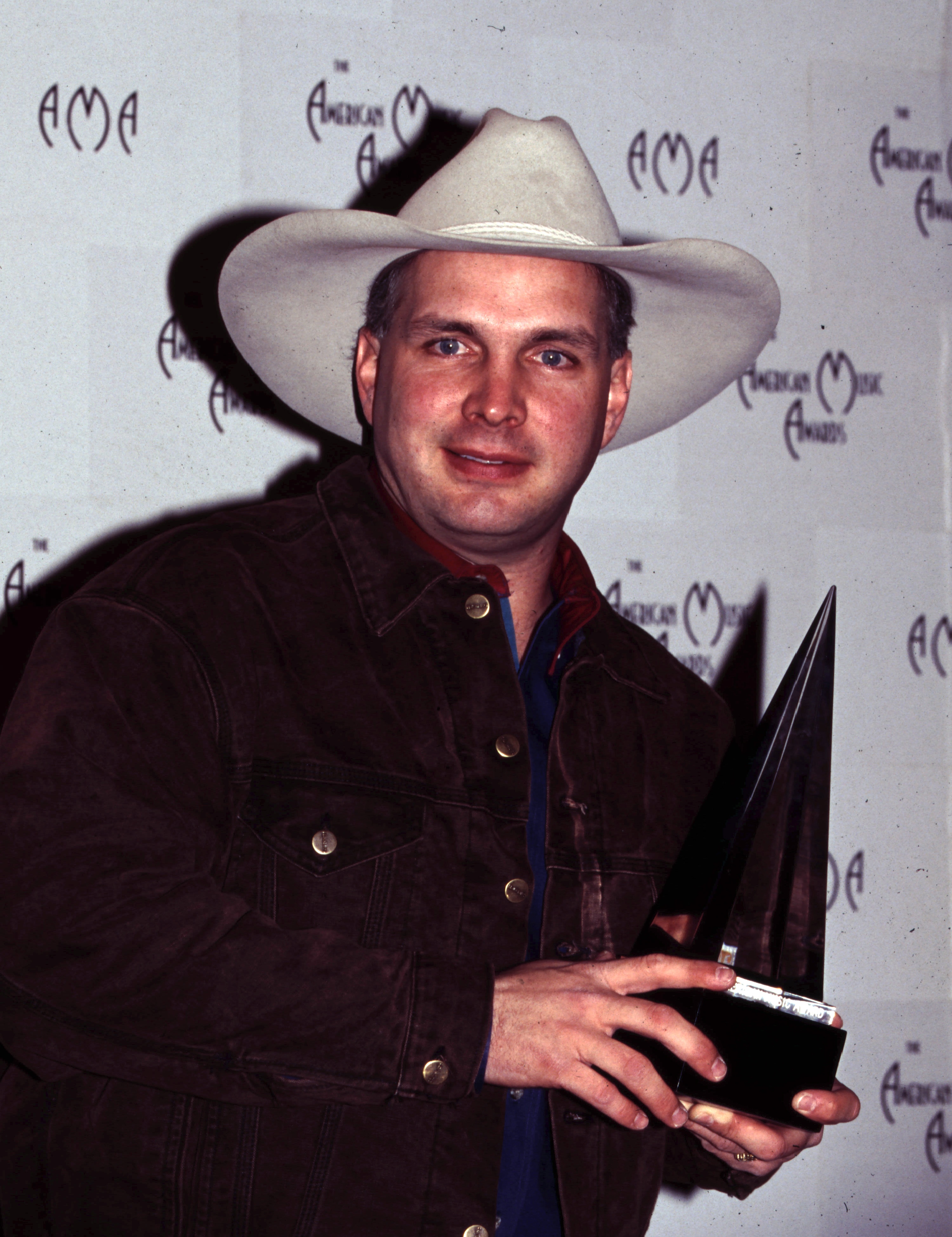 Garth Brooks’ Weight Loss Photos Fitness, Health Quotes Closer Weekly
