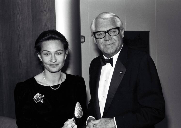 Cary Grant's Wife Barbara Jaynes Reflects on His Life
