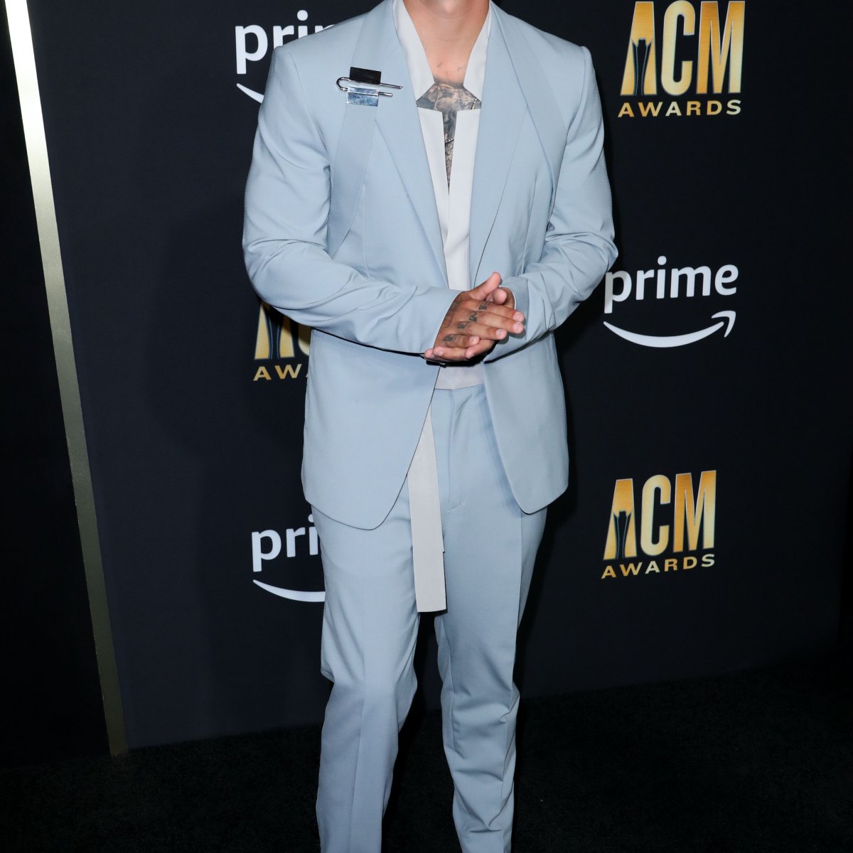 2023 ACM Awards Red Carpet: Photos of Arrivals, Outfits