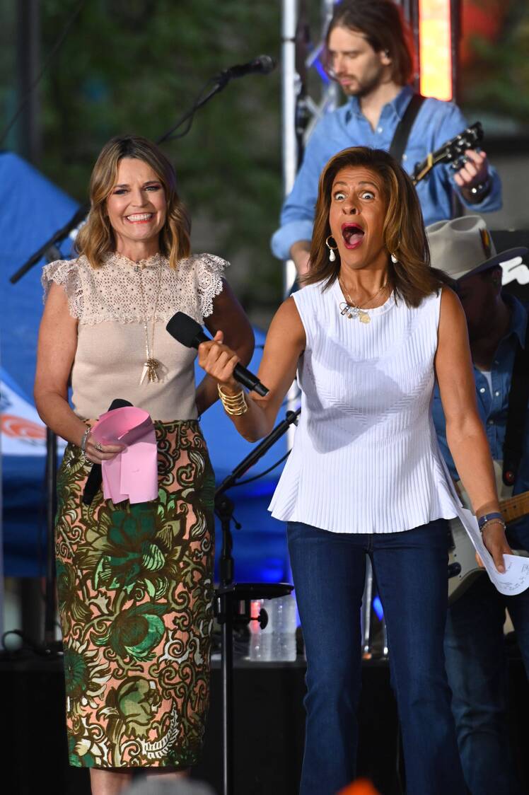 Savannah Guthrie and Hoda Kotb on the Today Show 
