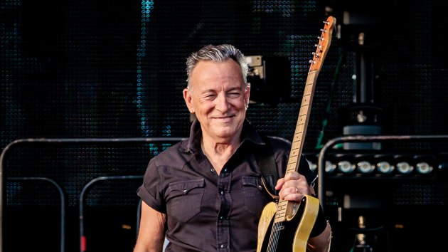 Bruce Springsteen Suffers Peptic Ulcer Disease on Tour: Updates ...