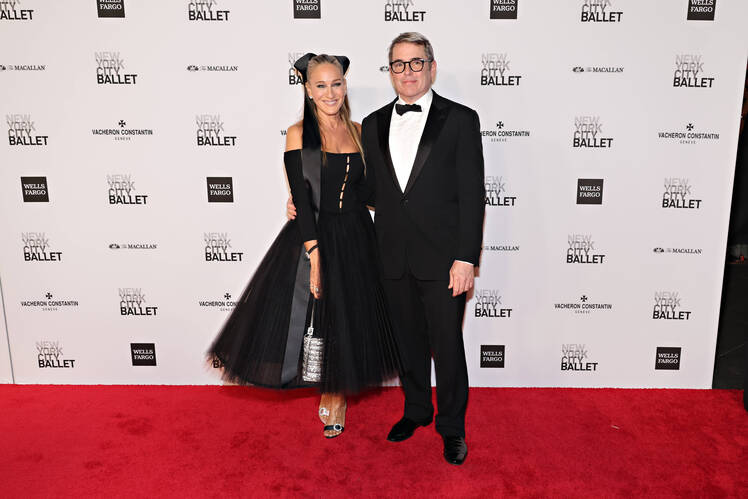 Sarah Jessica Parker and Matthew Broderick stand next to each other in black outfits
