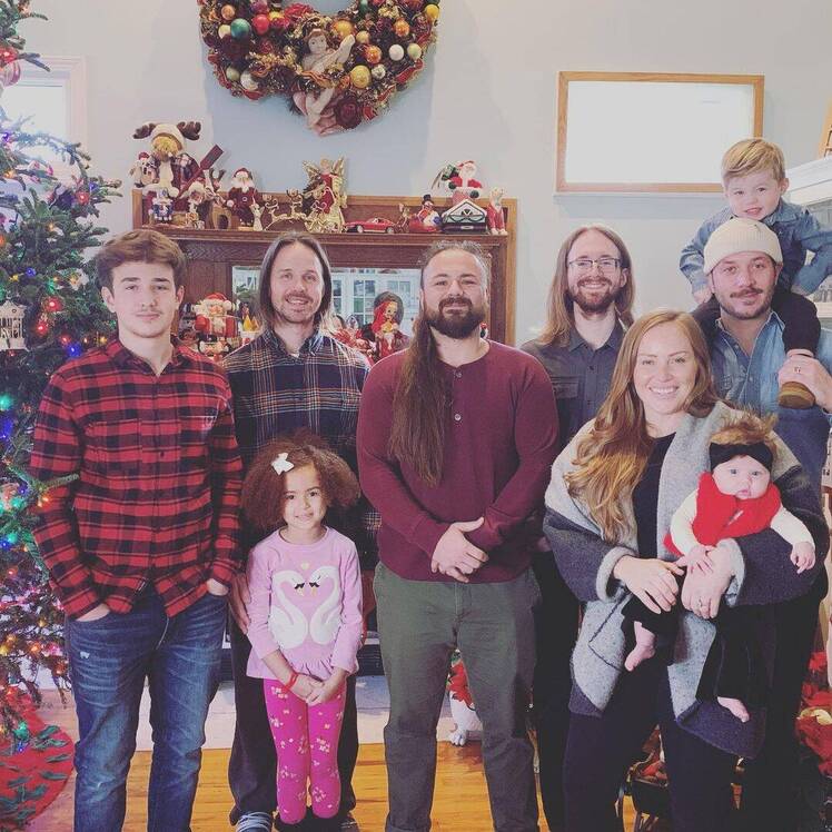 Mina Starsiak Hawk's family on Christmas