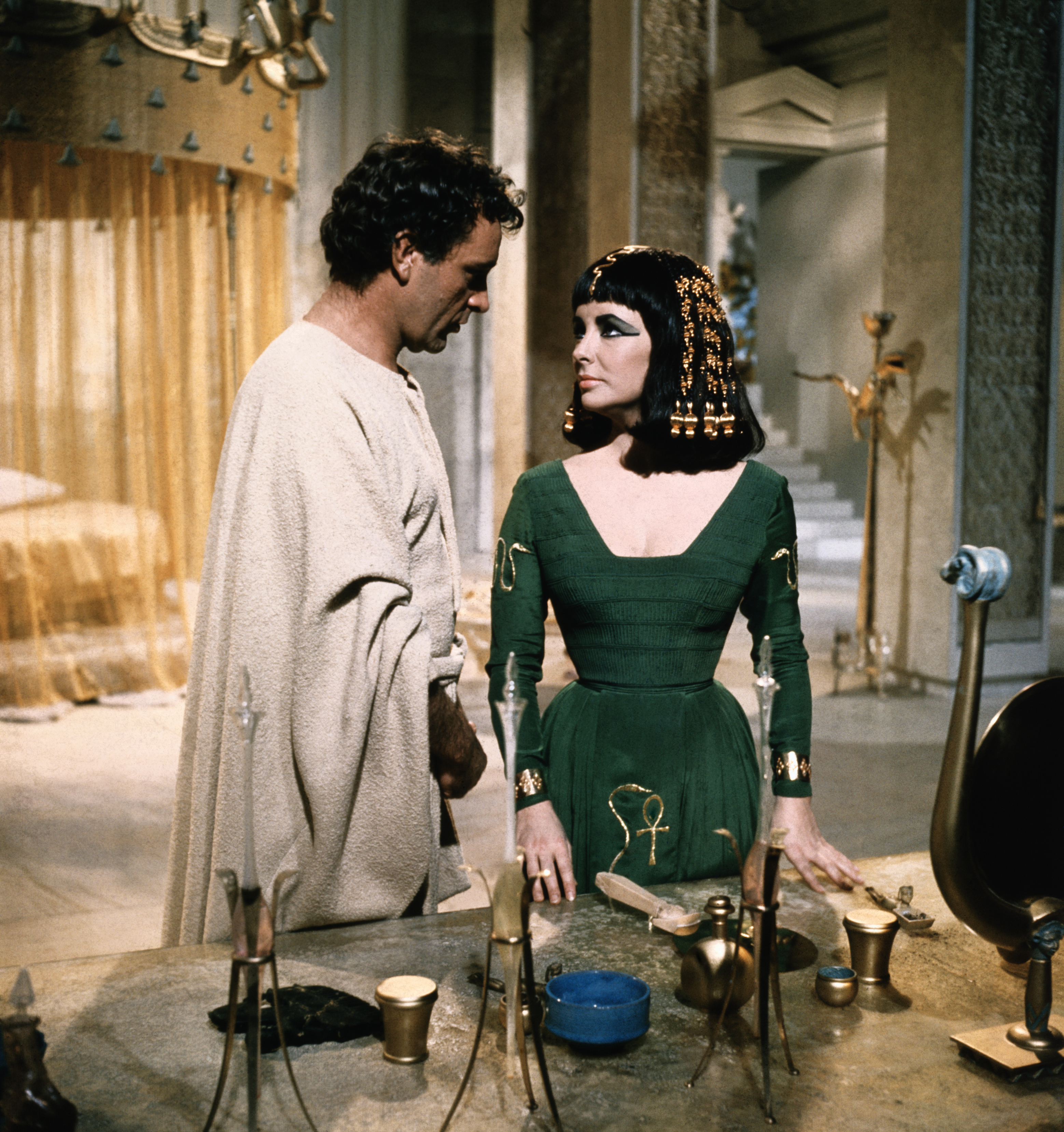 Elizabeth Taylor and Richard Burton Romance Began on Cleopatra