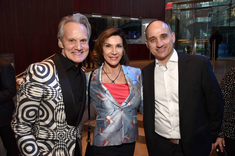 Hilary Farr wears silk blazer next to David Visentin