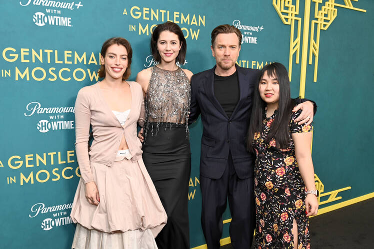 Ewan McGregor Attends Event With Kids and Wife Mary