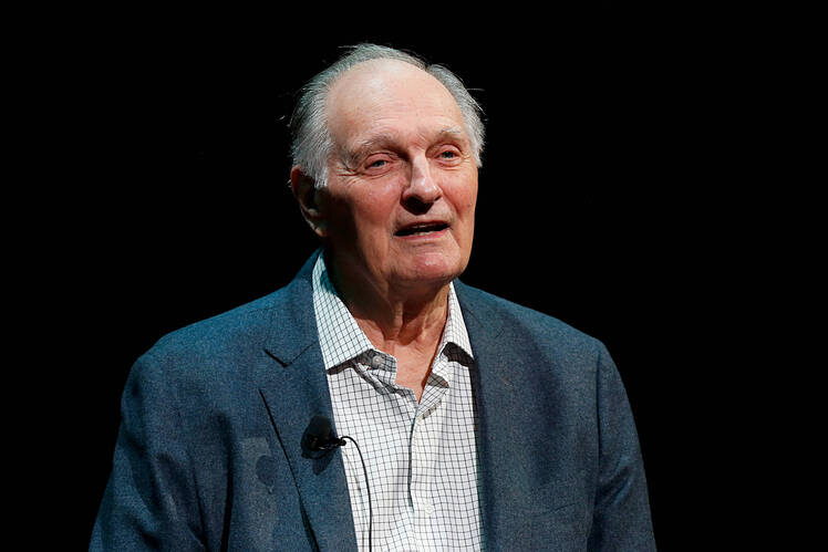 Alan Alda Has Parkinson's Disease