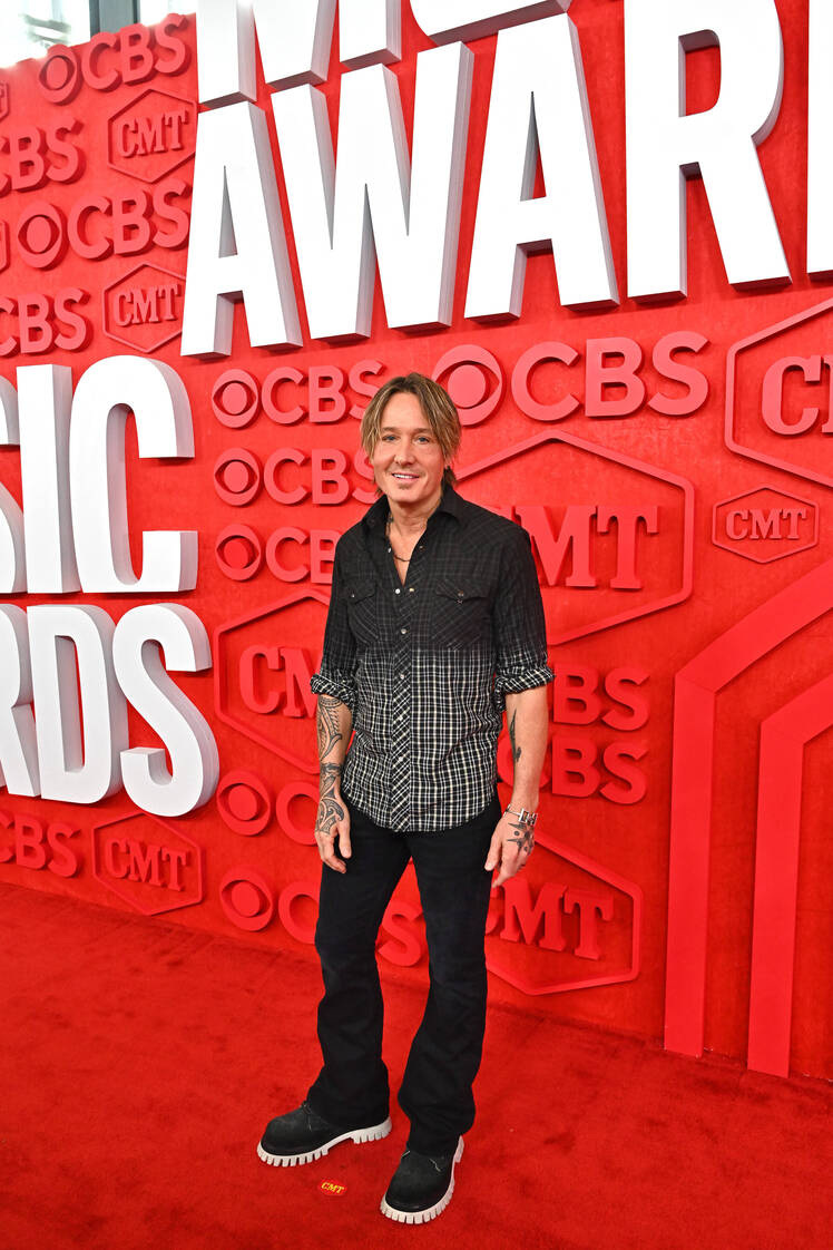 Keith Urban CMT Awards 2024