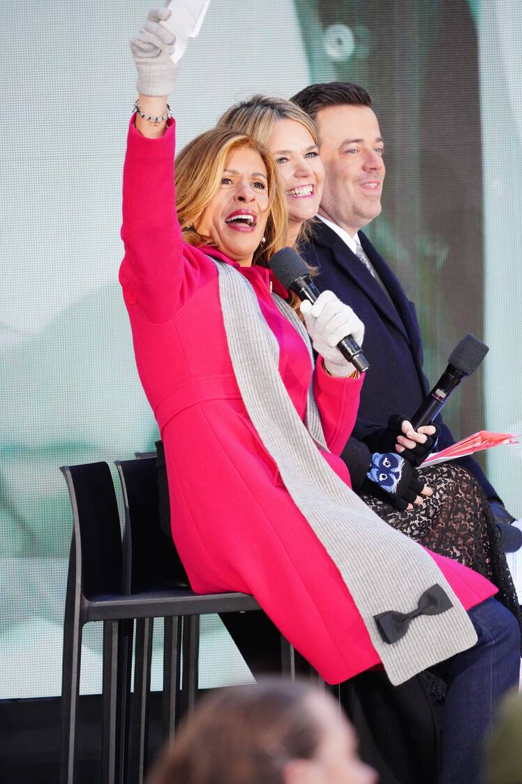 Hoda Kotb Calls Out Savannah Guthrie