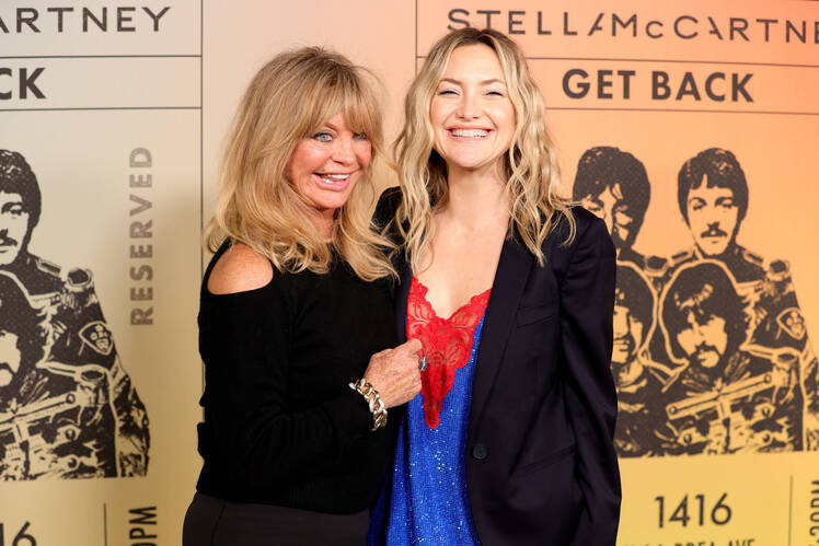 Kate Hudson Celebrates Mom Goldie Hawn on Mother's Day