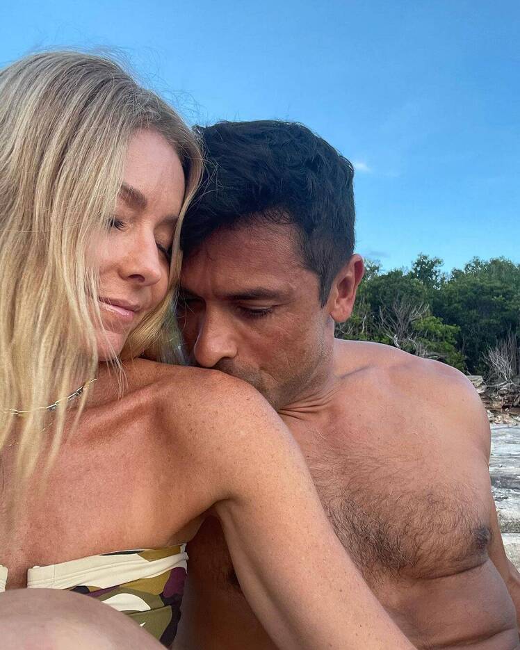 Kelly Ripa Shows Skin in Beach Bikini Photo With Mark Consuelos