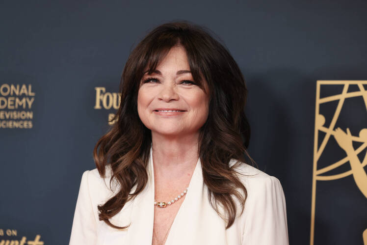 Valerie Bertinelli Opens Up About Sobriety Amid Romance