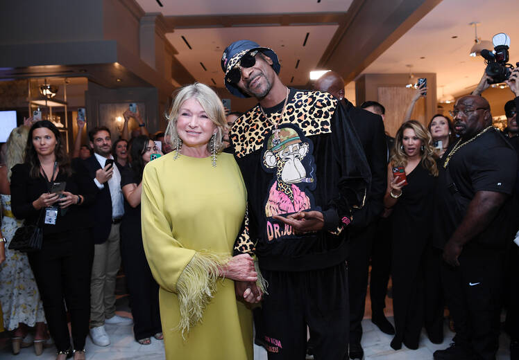 Snoop Dogg Plays Cupid for Best Friend Martha Stewart