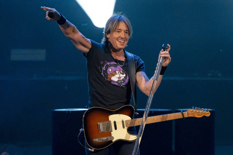 Keith Urban Revives 'Miserable Year' With 'Beautiful' NYE Show (EXCL)