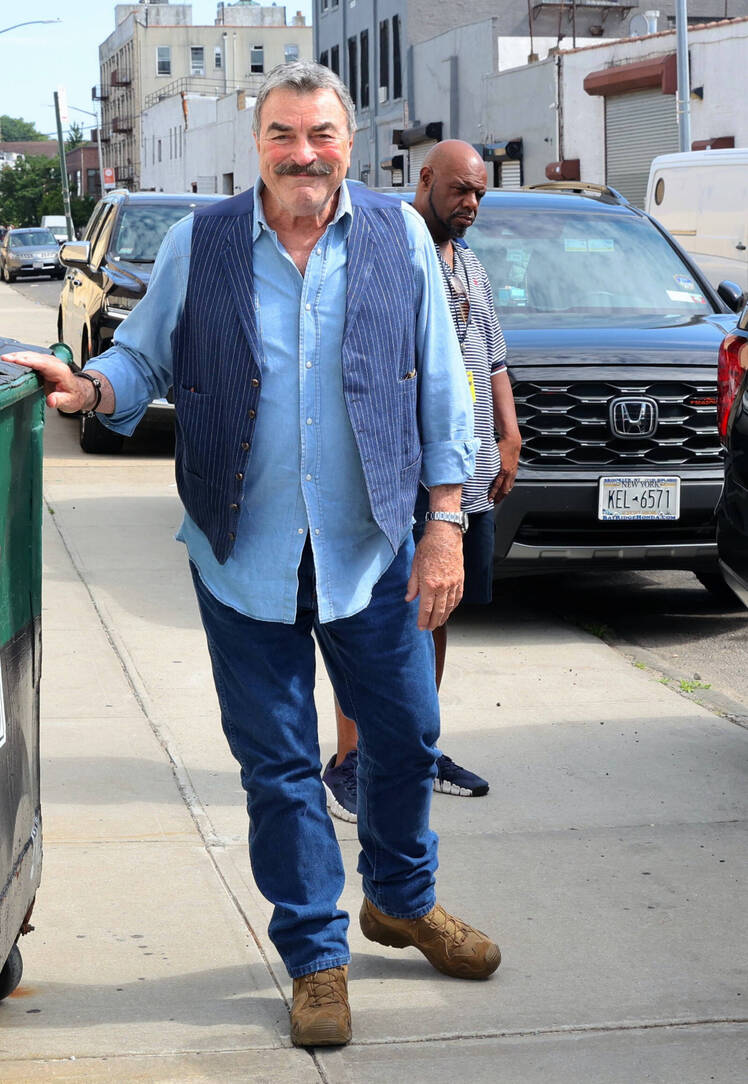 Tom Selleck ‘Wants to Focus on the Positive’ With Friends and Family