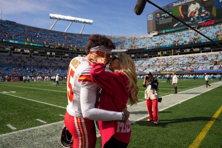 brittany mahomes gives birth