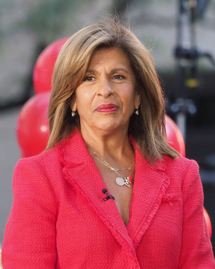 Hoda Kotb Admits It's 'Scary' to Leave 'Today' After 17 Years, Reflects on Starting a 'New Life'
