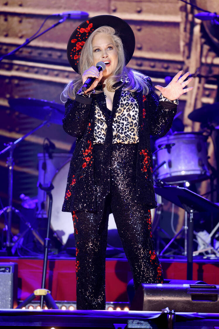 beverly d'angelo pursuing singing career