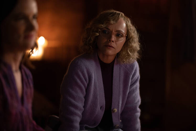 Christina Ricci Says ‘People Die’ in Season 3 of Yellowjackets