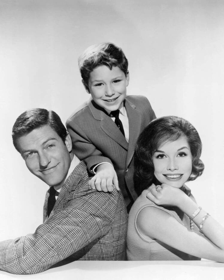 Dick Van Dyke Show Star on Learning of John F. Kennedy's Death on Set