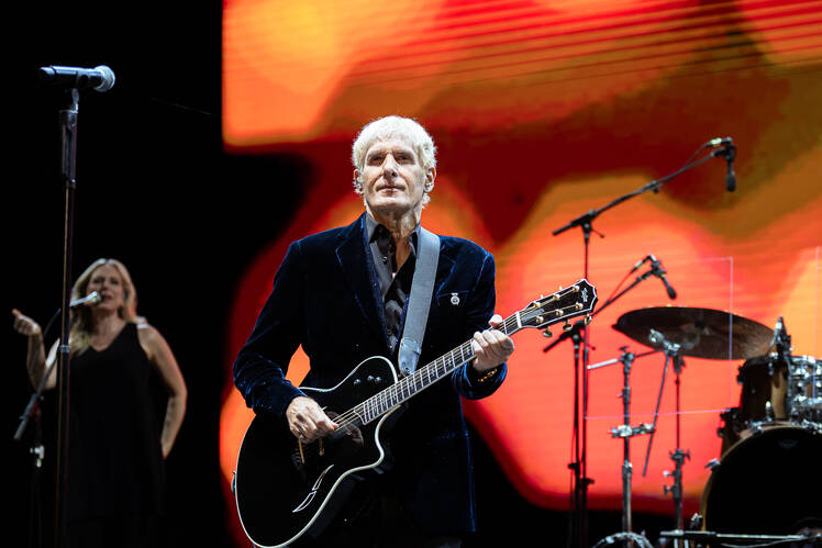 Inside Michael Bolton's Brain Cancer Battle: Surgery and Treatment