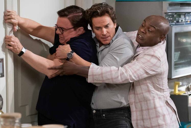 Mid-Century Modern Cast: Meet the Stars of the Hulu Sitcom