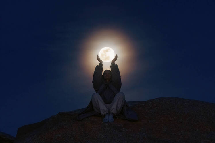 GettyImages-2138868929-GettyImages-1272244853-12-zodiac-signs-horoscope-forecasts