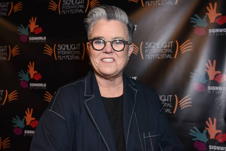 GettyImages-2148910064 Rosie O’Donnell Stuns Fans With Dramatic Weight Loss Transformation