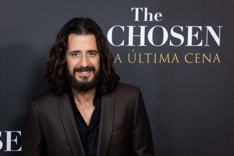 GettyImages-2206921385 The Chosen Season 5: Streaming Release Date Revealed, More