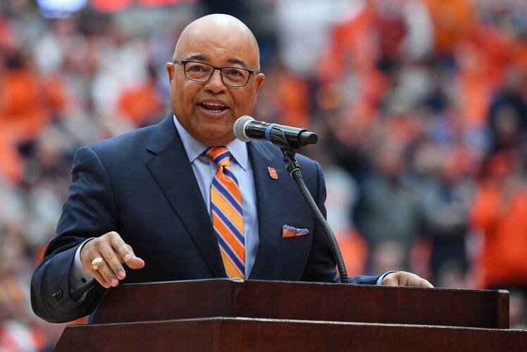 Mike Tirico Speaks Out After Nut Allergy Forces Kentucky Derby Exit